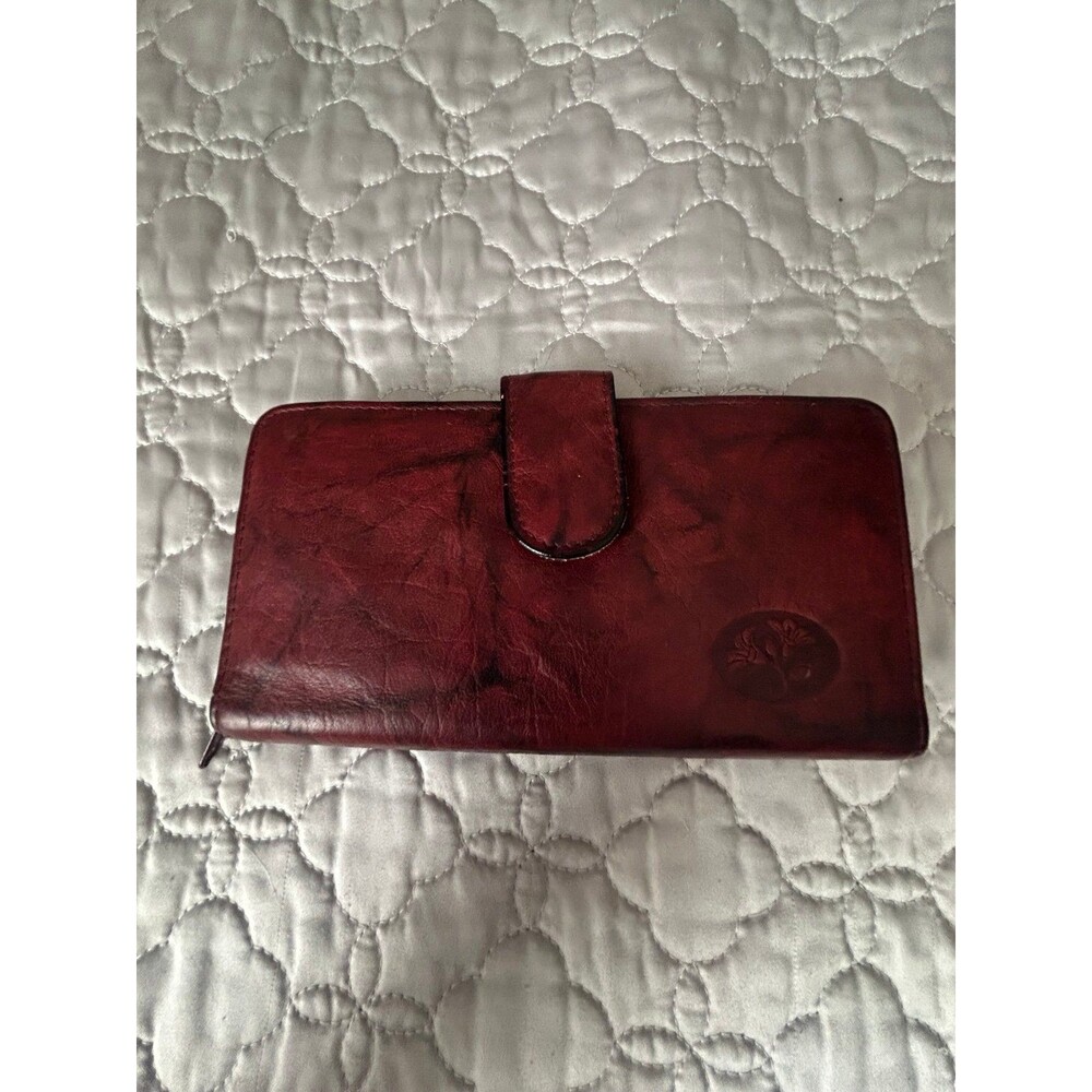 Buxton Clutch Wallet Top Grain Cowhide Exterior